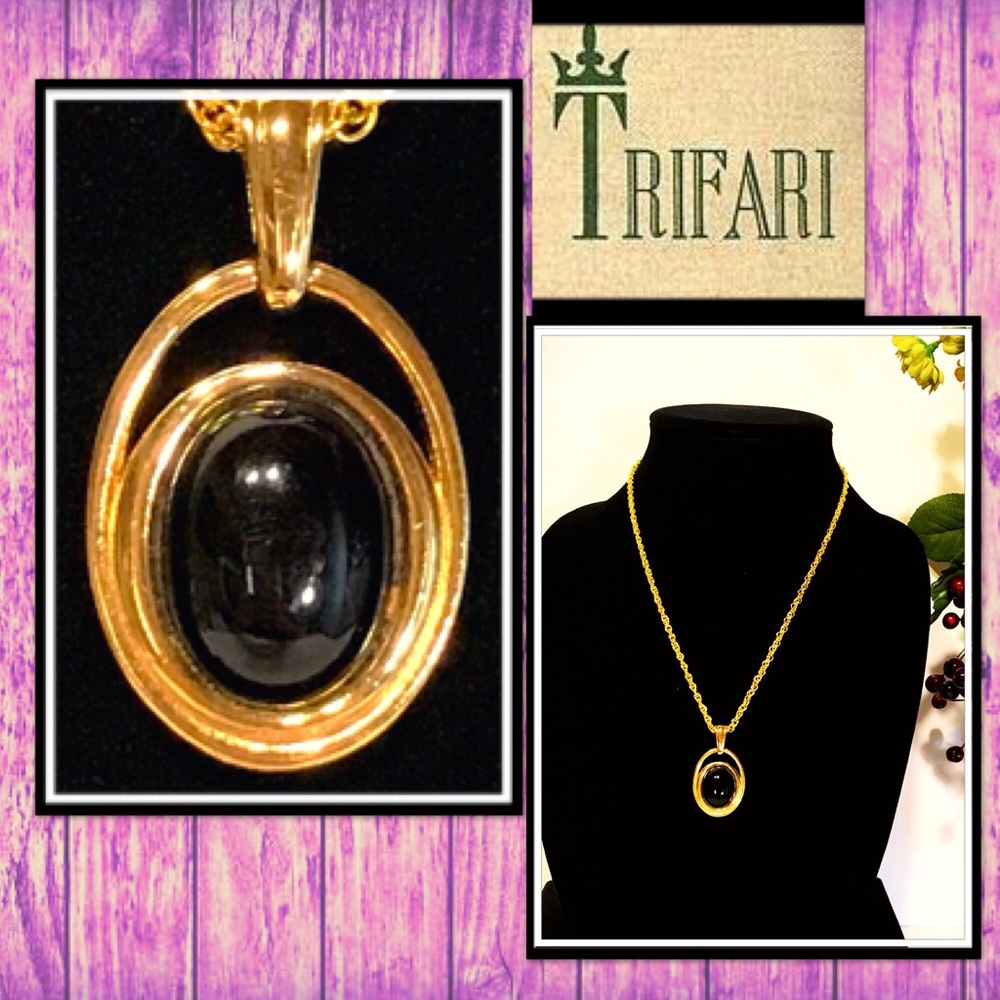 Classic Style TRIFARI Black Onyx Pendant Necklace